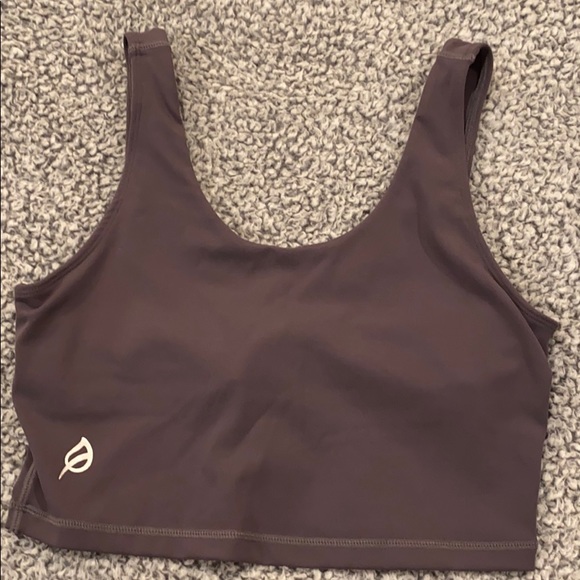 P'tula Tops - P’tula sports bra/crop top